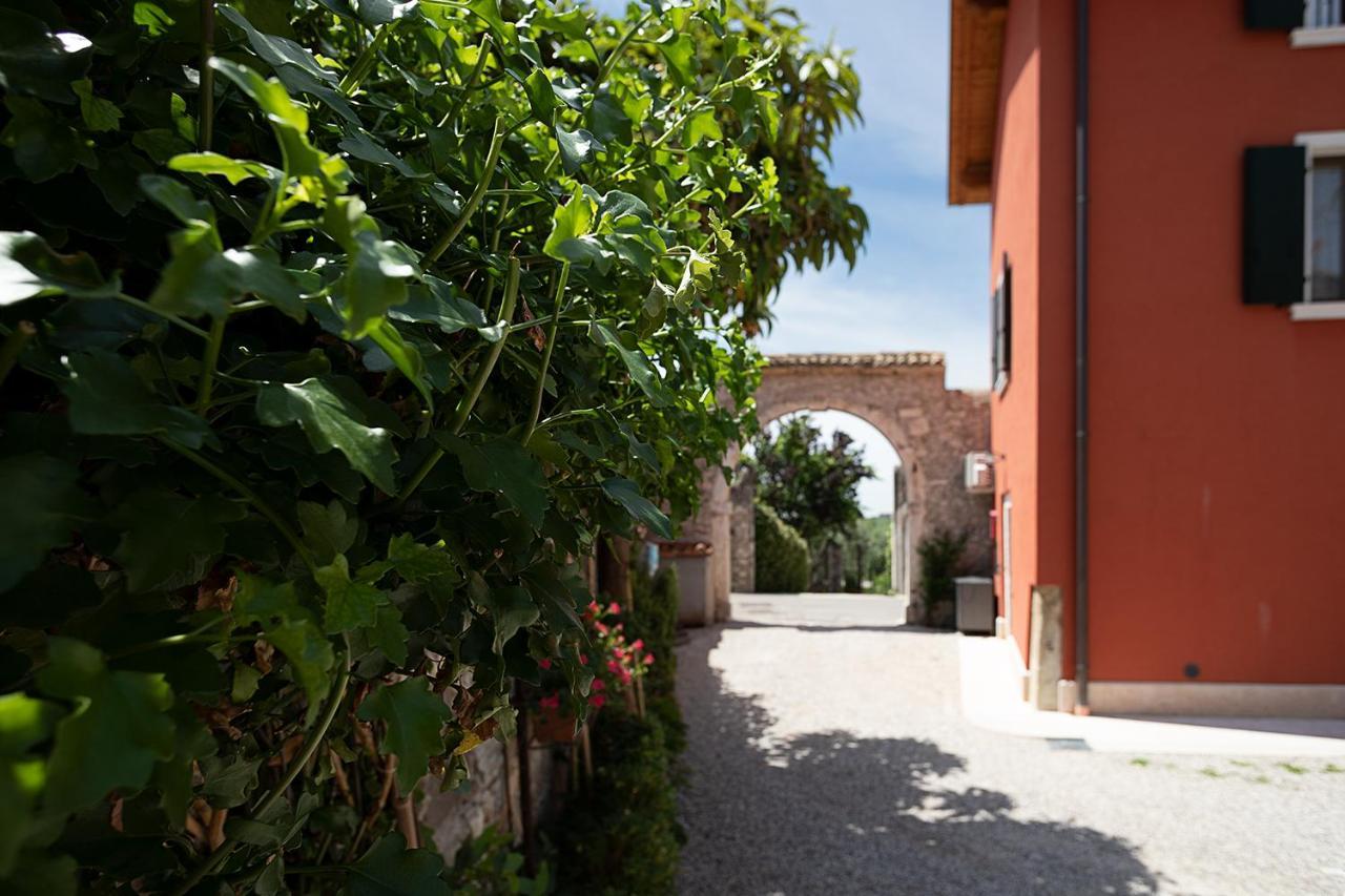 Willa Casa Rossa - Regarda Travel Bardolino Zewnętrze zdjęcie