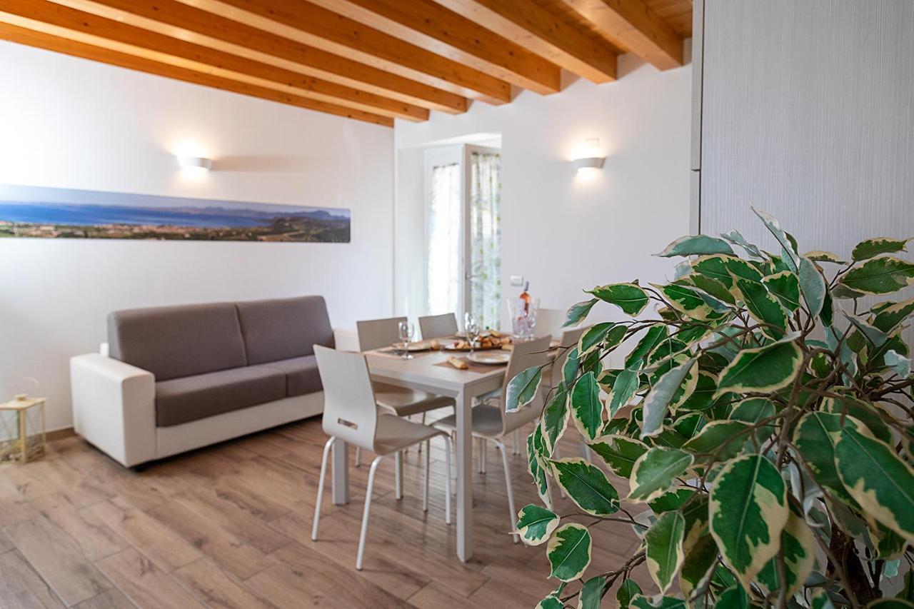 Willa Casa Rossa - Regarda Travel Bardolino Zewnętrze zdjęcie
