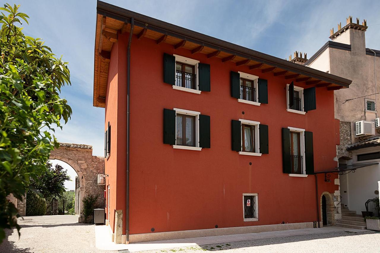 Willa Casa Rossa - Regarda Travel Bardolino Zewnętrze zdjęcie