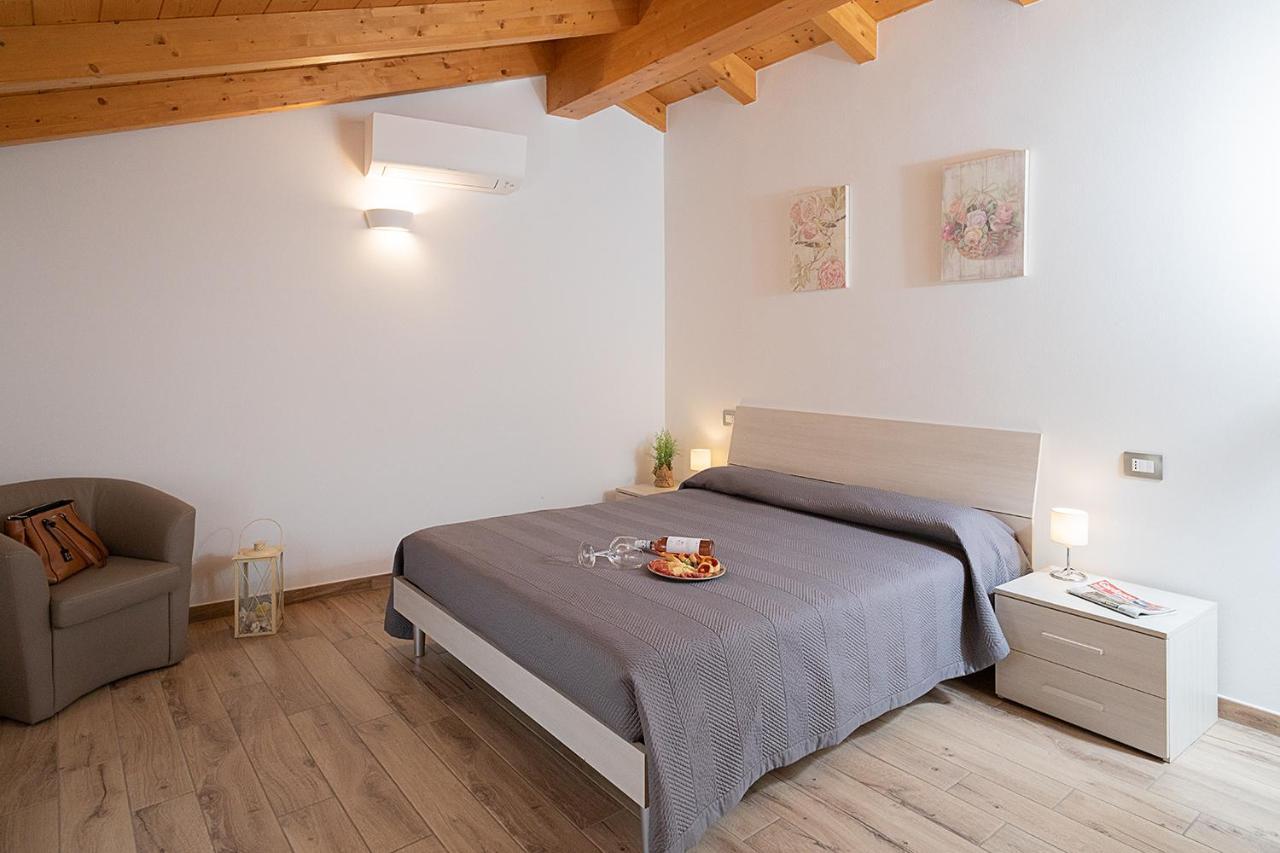 Willa Casa Rossa - Regarda Travel Bardolino Zewnętrze zdjęcie